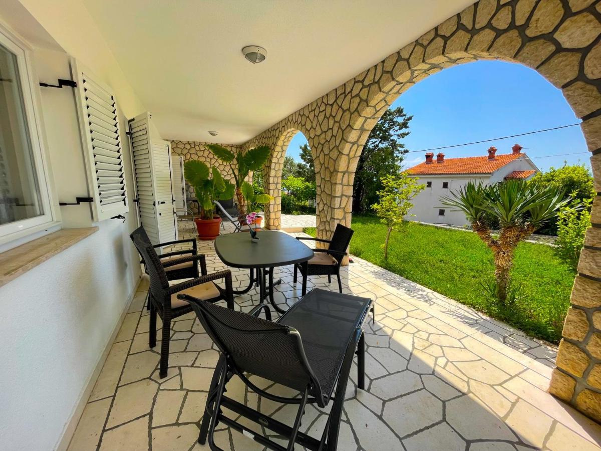 Apartments Sams Novi Vinodolski Εξωτερικό φωτογραφία