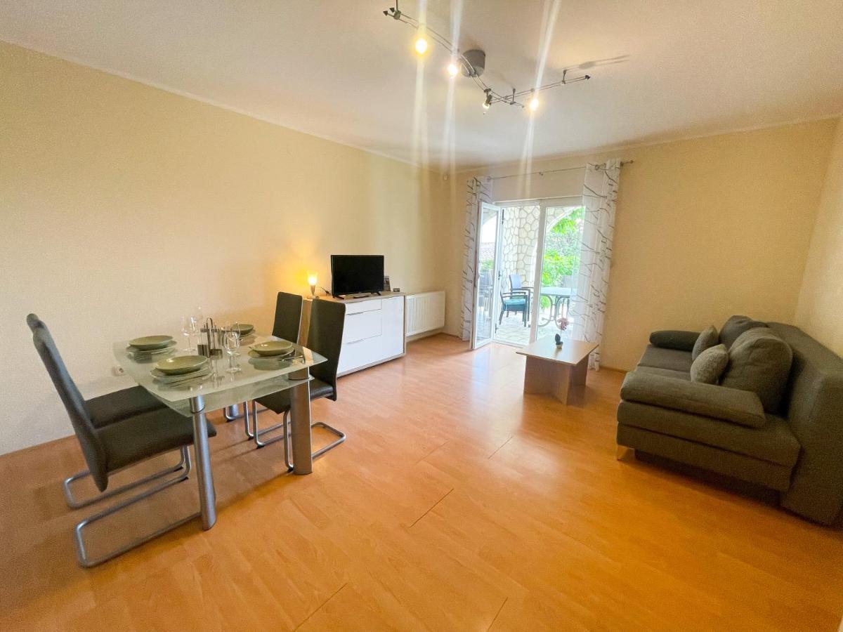 Apartments Sams Novi Vinodolski Εξωτερικό φωτογραφία