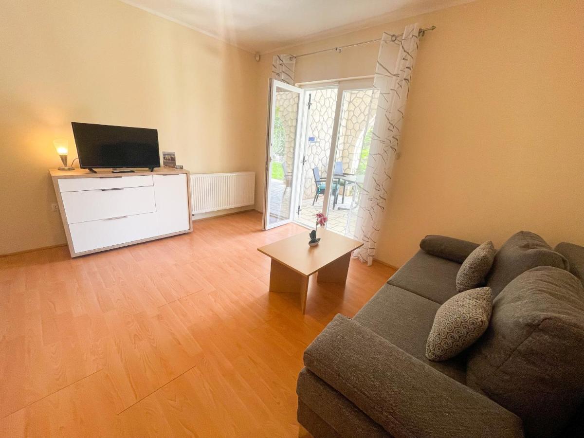 Apartments Sams Novi Vinodolski Εξωτερικό φωτογραφία