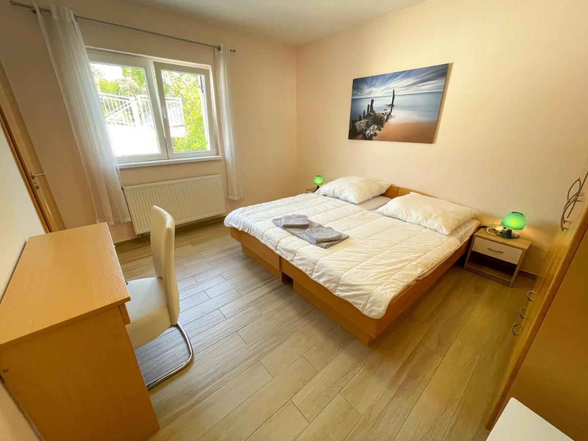 Apartments Sams Novi Vinodolski Εξωτερικό φωτογραφία